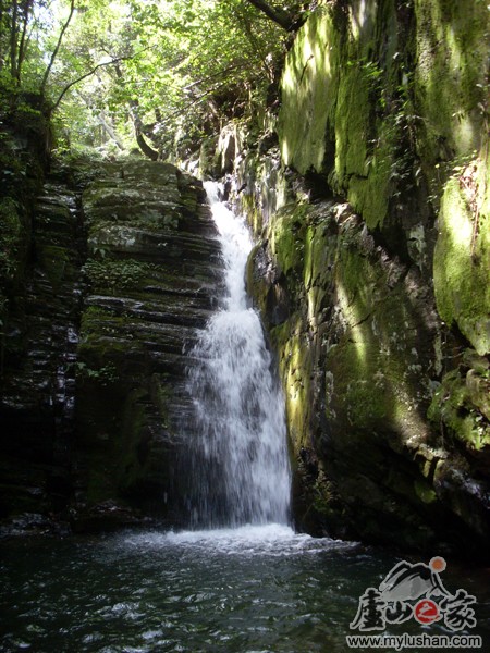 ®ɽʯͼƬ-Ȫ    㣺®ɽ֮ վ