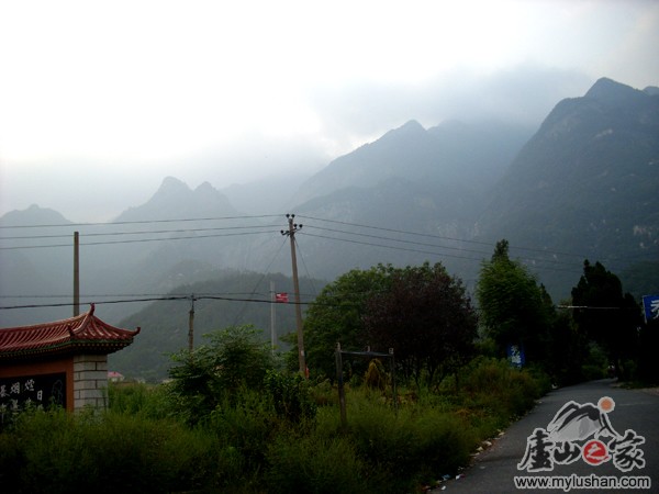 ®ɽʯͼƬ-ס®ɽٲʫ