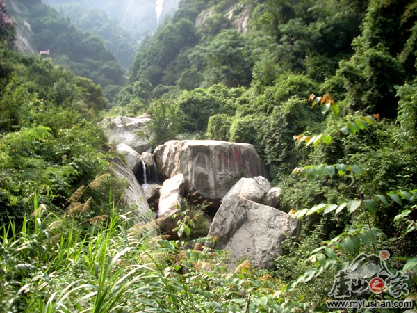 ®ɽʯͼƬ-ɽ    㣺®ɽ֮ վ